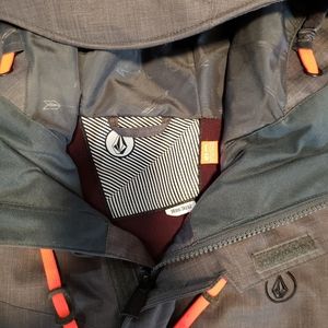 Volcom let it storm womens jacket